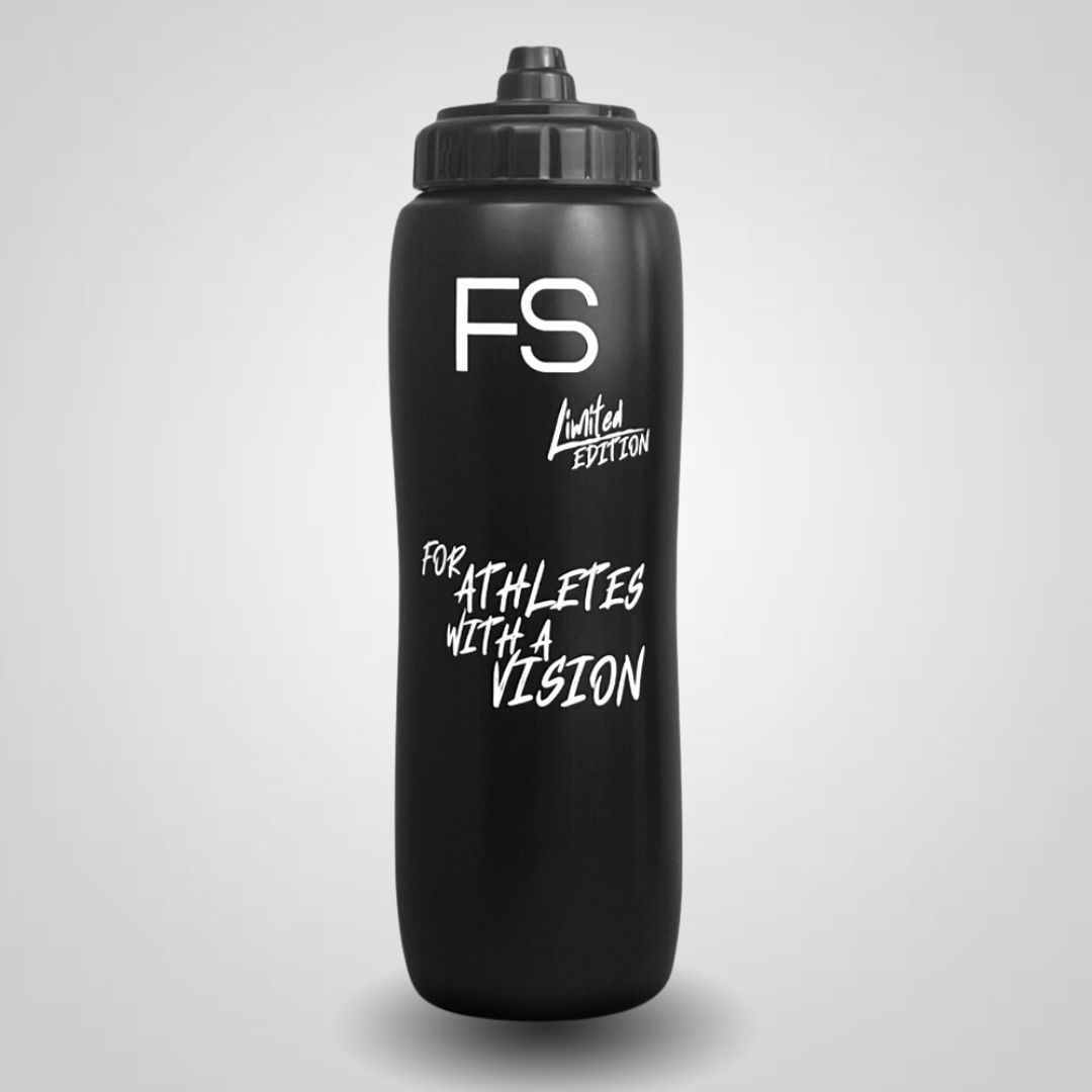Bild von schwarzer FS Trinkflasche mit aufschrift in weiß: FS
Limited Edition
For Athletes with a Vision