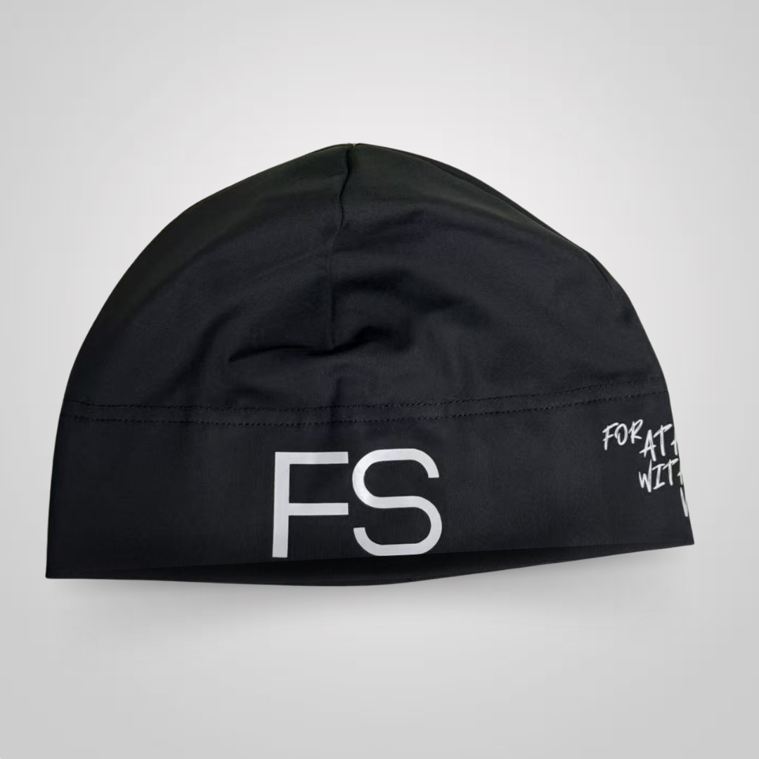 Bild von FS Beanie Mütze- FS Logo auf der Stirn, an der Seite mit Aufschrift: For Athletes with a Visiom